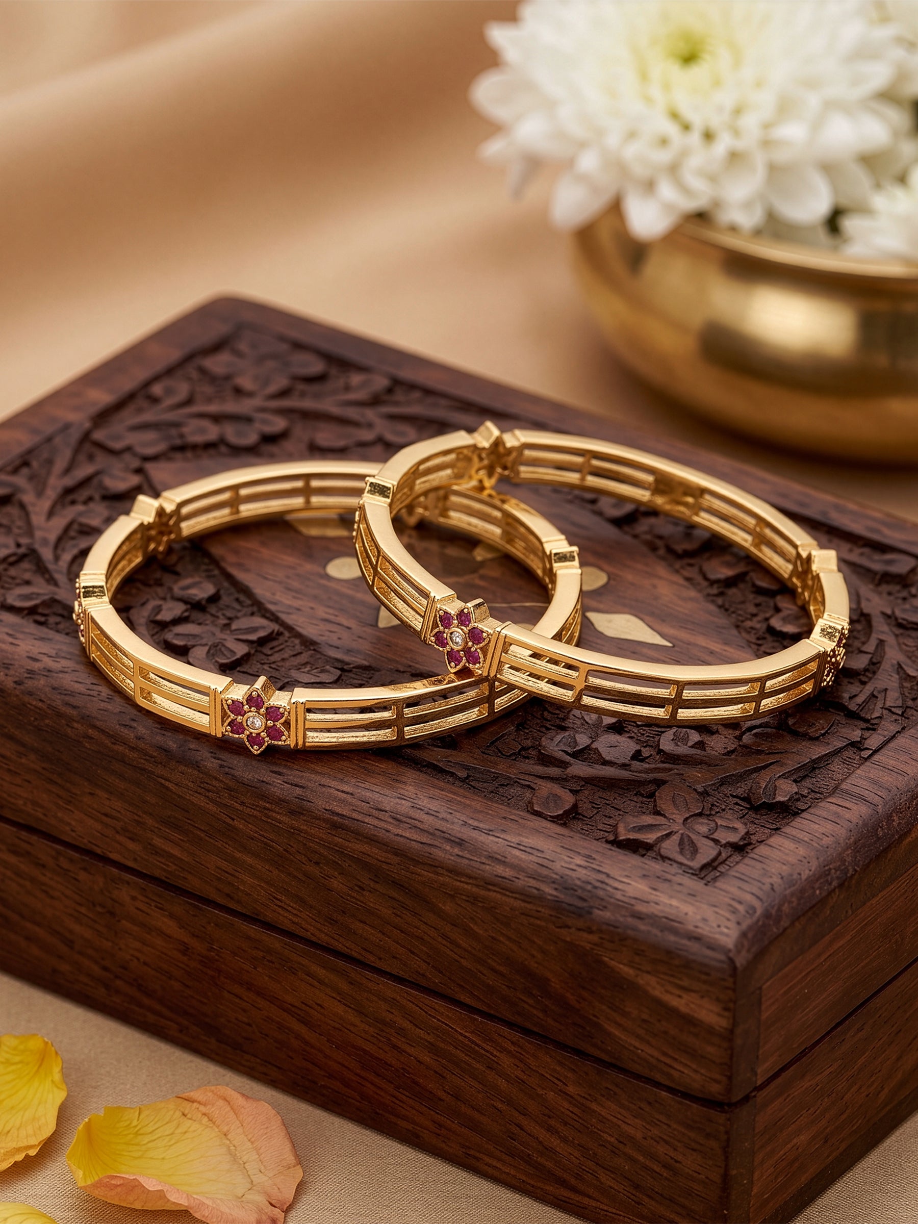 Ruchika Floral Bar Gold Set Of 2 Women's 2/4, 2/6, 2/8 Bangles
