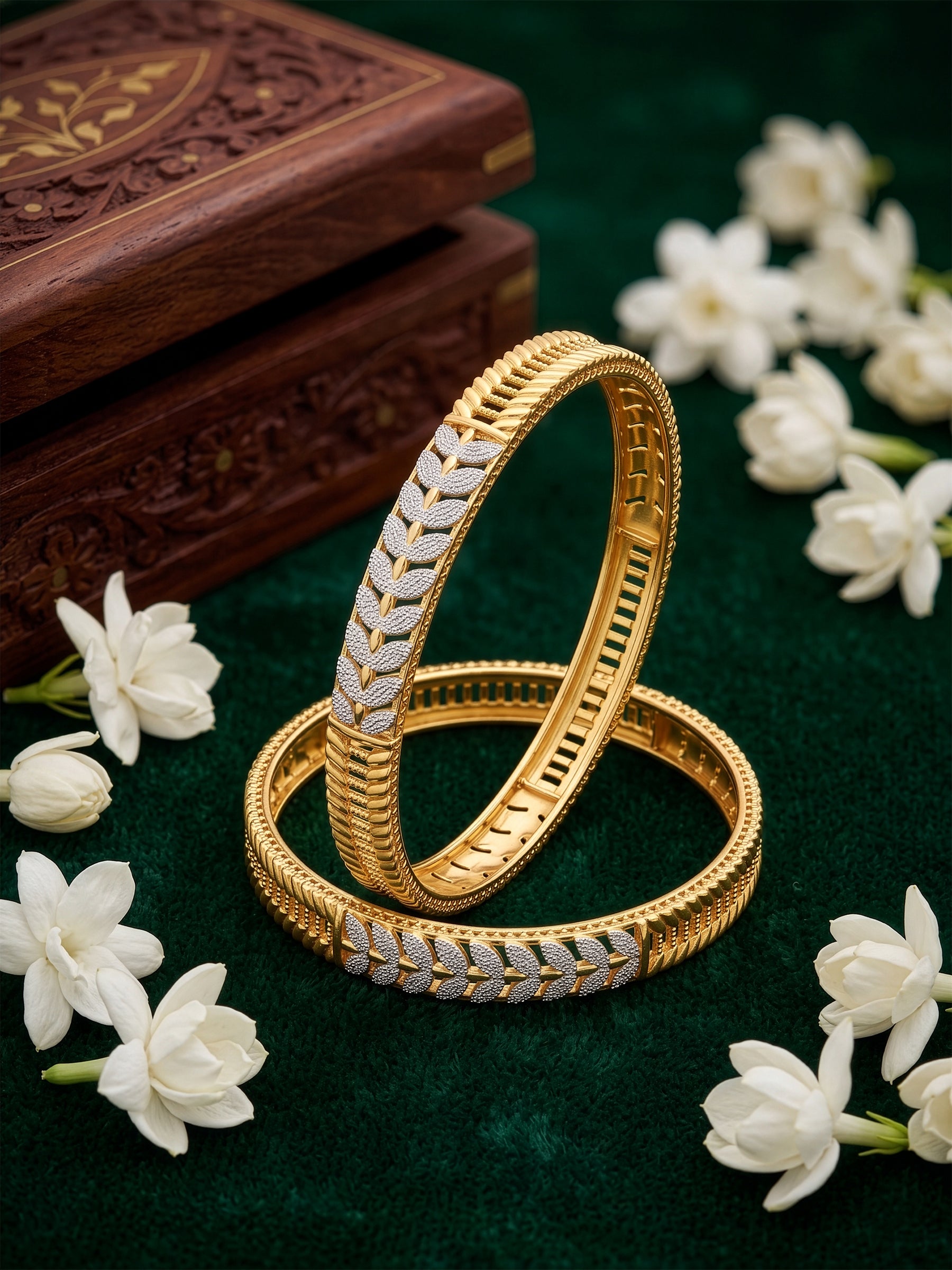Rutvi Diamond Leaf Gold Set Of 2 Women's 2/4, 2/6, 2/8 Bangles