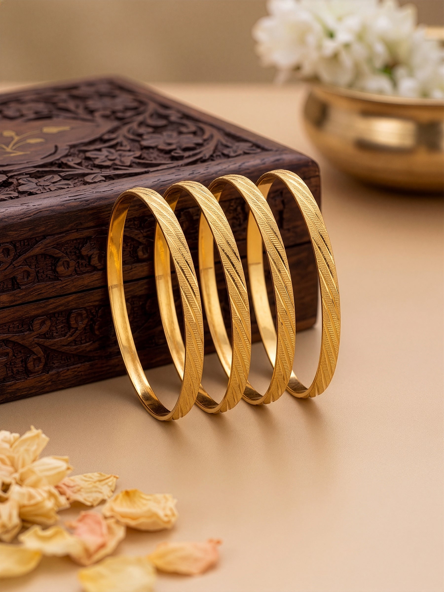 Tanvika Texture Gold Set Of 4 Women's 2/4, 2/6, 2/8 Bangles