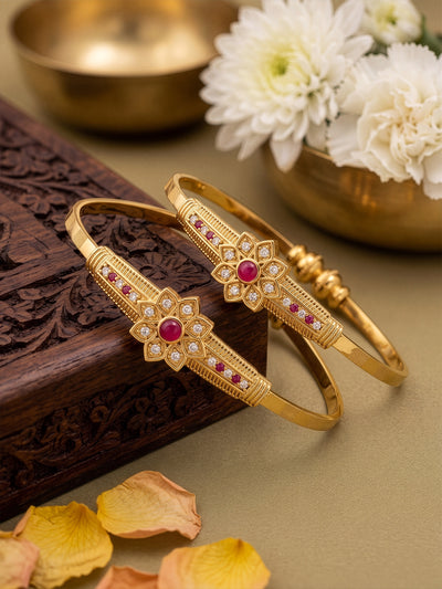 Mihika Textured Floral Bar Diamond Gold Set Of 2 Women's Cuff Bangles