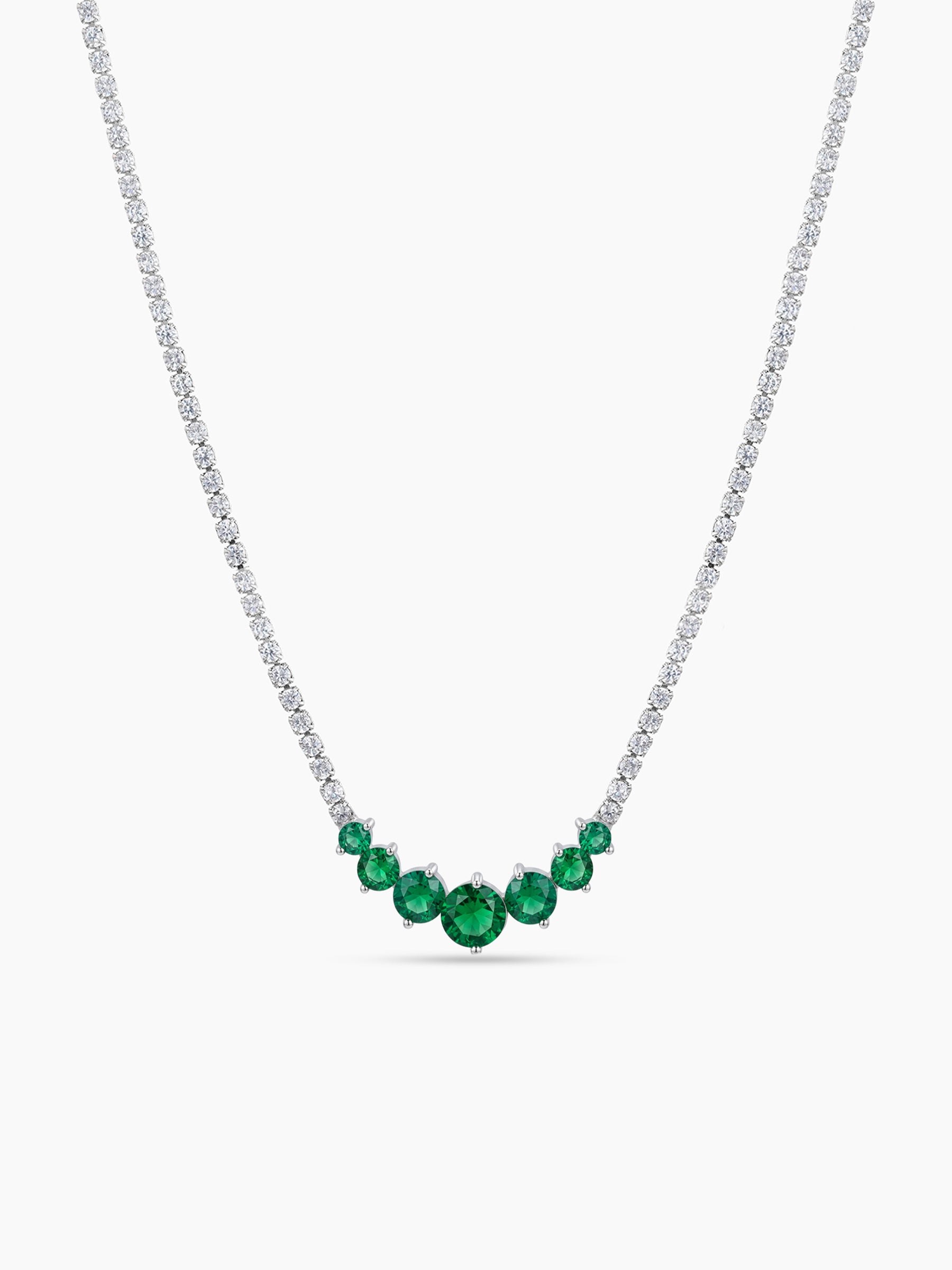Rushika Emerald Solitaire Diamond Silver Women's Chain Pendant Necklace
